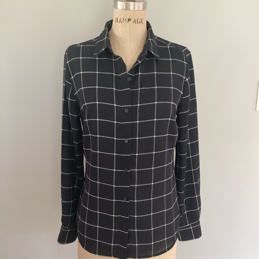 Banana Republic Classic Fit Navy Check Long Sleeve Shirt Size Small